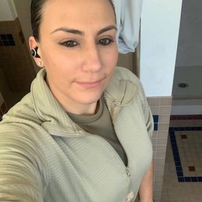 I'm a military woman who is so beautiful and lovely 😍 military lady 💗❤️