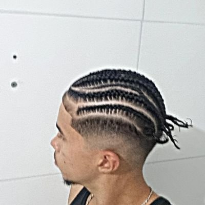 25lloeser's profile picture. morra bem, viva rápido