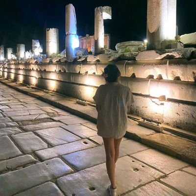 sslnbzz's profile picture. ψ