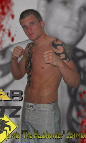 im a mma fight trying to follow my dreams
