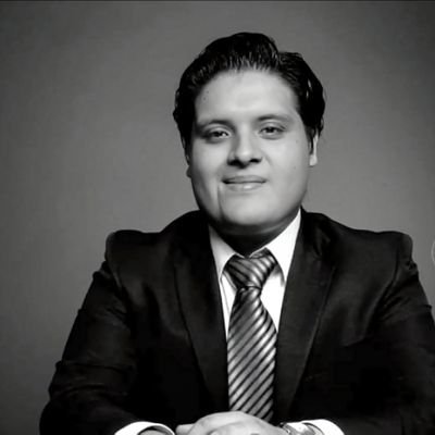 OskrSantillan's profile picture. Lic en Derecho |
The Still of The Night