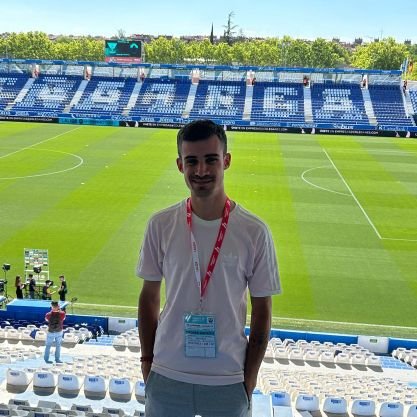 🎙️📰 Presentador y redactor de @horablanquiazul y encargado de redes sociales y entrenador en @duxinteracademy | CD Leganés, fútbol y Fórmula 1