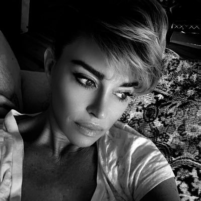 Dima Bilanni yalangoch holda tomosha qiling