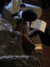 Jo_Magpie's profile picture. Wanders the globe and writes about #Hitchhiking, #FreedomOfMovement, #Kurdistan and #MiddleEast