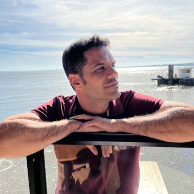 AbuelaOtilia's profile picture. me gustaría ser recordado como el co-creador de la poco conocida frase “no siempre se gana, pero siempre se pierde”