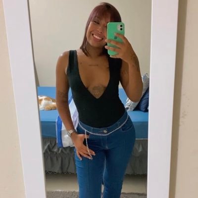 escorpiana | 20y | lg(B)t | sou uma mas não sou só.🤍 Audaz/Revel/Vivaz. Ainda tá escrito maktub.