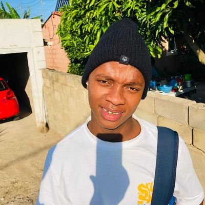 DlaminiLif925's profile picture. 