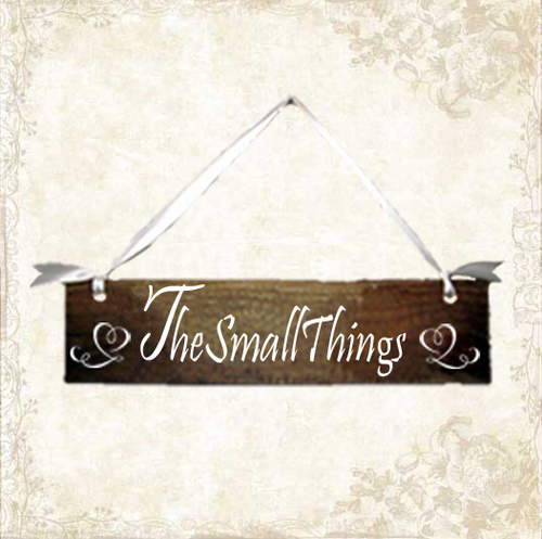 Its TheSmallThings in life that make it great!
We offer a range of hand crafted personalized signs and gifts to give your home or business that unique feel.