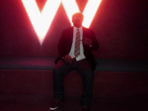 Oshitty's profile picture. Living Legend.....