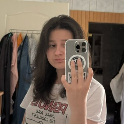 VikkyTau's profile picture. “nekem mindenūtt jó amíg te velem vagy…”