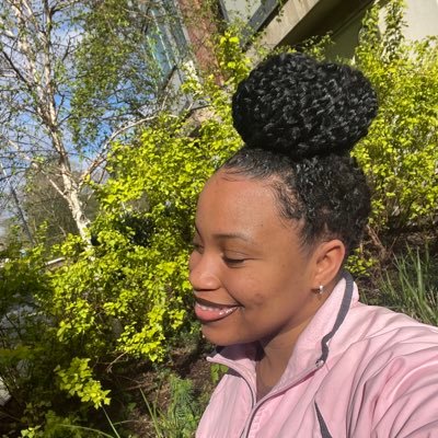 🇧🇸 • Politics & Law Geek⚖️ • Published Writer✍️ • @deashjr🧡 • I lift weights 🏋🏽♀️• I teach kids how to swim 🏊🏽♀️