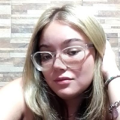 lo que tengo de linda, lo tengo de loca💋        
                                        ig: _muuum1   ig de poemas: rororellana