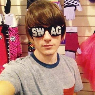 𖥟 #parxtwt #grungetwt #bandtwt
account no longer in use hi i love my bf tho