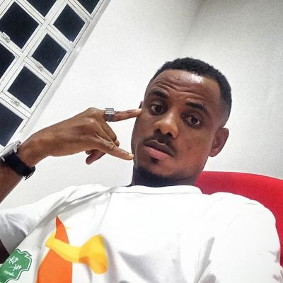 sthenry2nice's profile picture. Electrical/Electronics Engineer.
Ibi ti Daddy mi o de, ma de be ma tu koja.
Ibi ti Mommy mi o de, ma de be ma tu koja.
Football fan.
#FCBarcelona