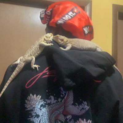 DarrickH240's profile picture. small streamer trying to make it big