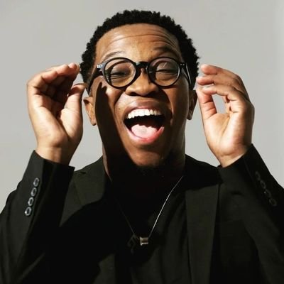 Digital solutions first. 💻💾📲 through Software DEV. Supporter of 🇿🇦 @Springboks @Masandawana @bluebullsrugby and @LFC. Part-time singer🎤.