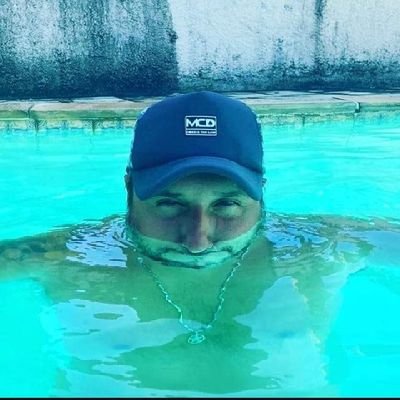 RobertoLou60946's profile picture. Enfermeiro e Empreendedor na horas vagas .