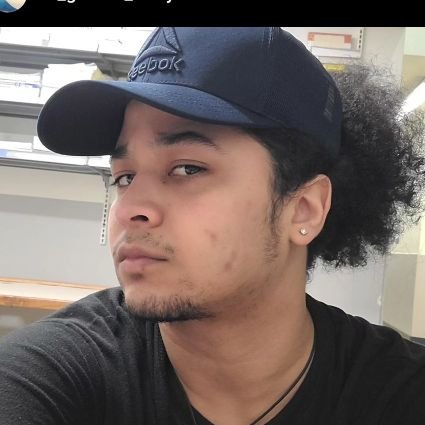 ELGORDITOSWAY's profile picture. Lightskin Puerto Rican 🇵🇷 nigga with a fat dick😏😈 MY ex ruined my sex life. She made me like it when a girl teases my fat dick with her toes🤣