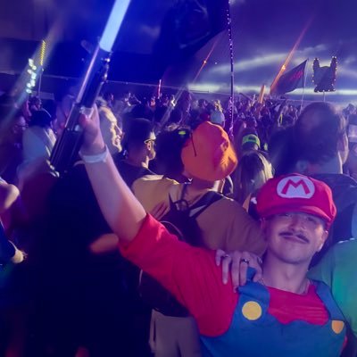 willtheyeverCY's profile picture. 🫠