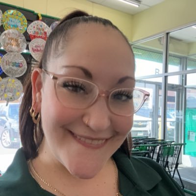 TonyaMichelson's profile picture.