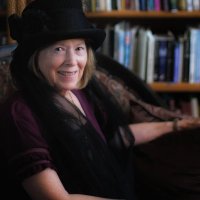 Carolyn Radmanovich, Author (@cradmanovich) 's Twitter Profile