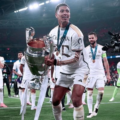 Life always offers you second chance . it is called tomorrow .
#CallofDuty 🖤🎮
#عبادي_الجوهر
#RealMadrid
HALA MADRID🤍🖤