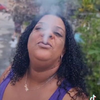 agora com papi eleito de novo, vamos tentar sobreviver nesse país estragado por bozominions 😮💨