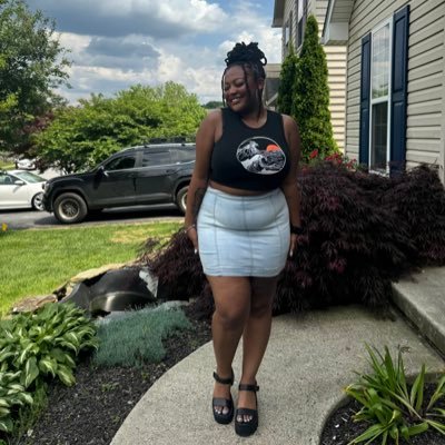 cammy_rinnn's profile picture. ΣΓΡ Fall ‘19 💙🐩💛