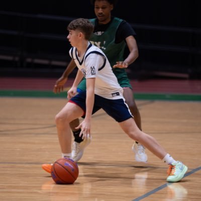 Arlington Highschool || 2027 || 5’10 PG/SG || 140 lbs ||