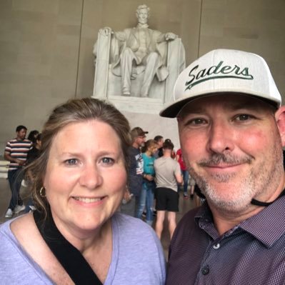 English #PL fanatic #MUFC fan. ⚽️🏟️ Love anything Auburn! #WarEagle! Married to Joanna and have 2 wonderful sons Eli and Josh!
