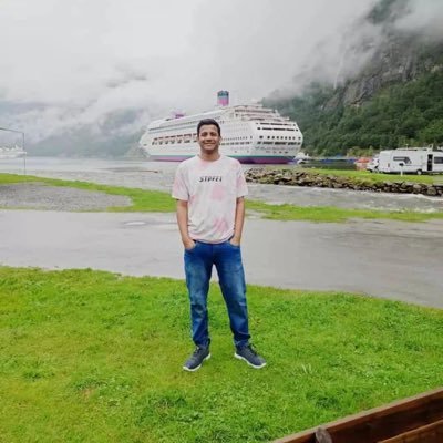 yogeshkarande18's profile picture. 