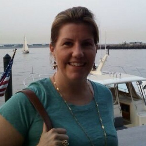 LizRees1's profile picture. 