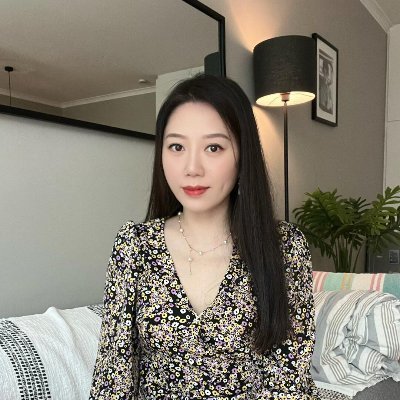 I like traveling, diving, music and watching the news🙋
Single mother who is struggling with English