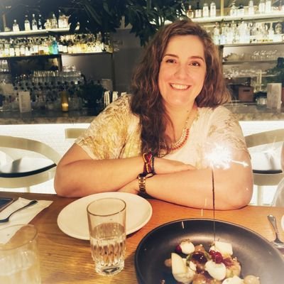 Canadian, born & raised in Flanders Fields.
Into securities & immigration policy, history and music.
QC Lawyer. Author. Creative soul. Cat lady.