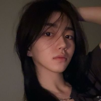 this account is locked, but pretty girls get free pass