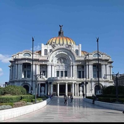 Abogado libre pensador disfruta el aquí y ahora porque así es la vida.
Bancomext,Silanes,Gpo Escorpión,Ritz Carlton, consorcio CAZE,Pepsi,Gpo Herdez Nutrisa.
