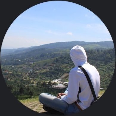 يا الله يا اللي بيدك الضيق وافراجه .. يا خالق الخلق يا قاضي حوايجها. سبحان الله وبحمده..سبحان الله العظيم