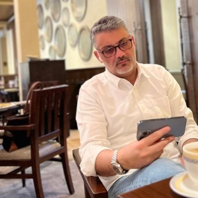 MohdTayem's profile picture. شغفي صناعة قصص النجاح، أمتهن التسويق، واحب الاستثمار بالتكنولوجيا!