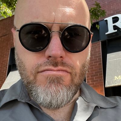 Managing Editor. Journalist. Full-time Hobo. Peer Support Volunteer for @BadgeLifeCanada. Eventual novelist. There’s more to us than this.