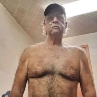 gay bottom trucker, looking for dick, public play. bareback,