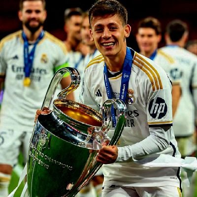 ChrissRM_2703's profile picture. 