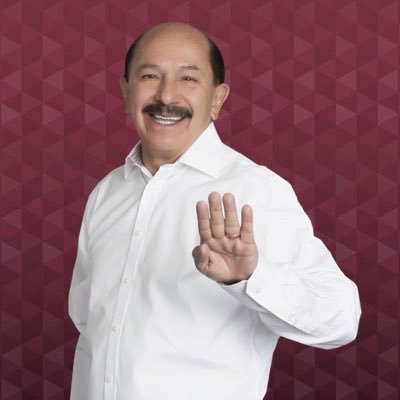 Político mexicano de convicción de izquierda democrática y libertaria.