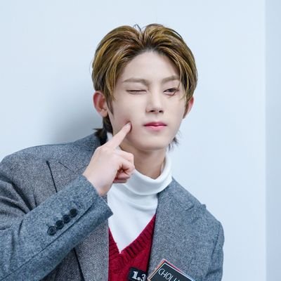 𝐅𝐢𝐜𝐭𝐢𝐭𝐢𝐨𝐮𝐬 — 𝟎𝟕. 최한빈, The ethereal dance maestro of THE WIND, also hailed as Biru's eternal protector.