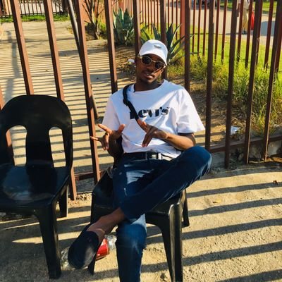 Cool calm
Italian 🇮🇹❤️🔥
Maw'Yinja Uyi'Nja Qhaa 🙌❤️🔥❤️