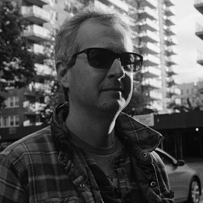 Co-founder and Publisher @SandorfP, @333books Workingman's Dead. Aspiring full-time putterer.