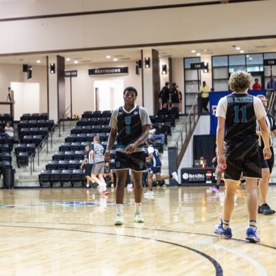 jkhaiwade18's profile picture. 6’5|CO 2026 | 215