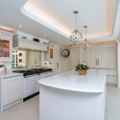 whitechapelplas's profile picture. Long established fibrous & lime plasterers. Manufacturers, fixers and restorers of all fibrous plaster products including cornice, ceiling roses and arches.