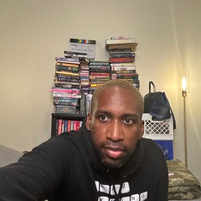 I'm a fiction writer and a booktuber. My style. My life. My way.