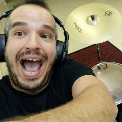 Hakol_tipshi2's profile picture. 90% קיבוצניק, הייטק, מוזיקה🥁 אחדות עכשיו (!!!) חרבו דרבו