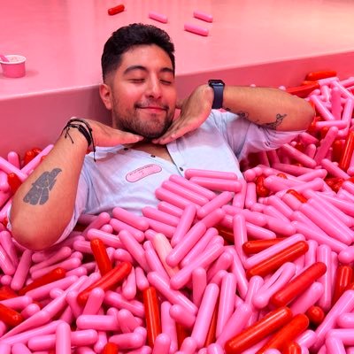 jmrg_atx's profile picture. I do software @Walmart 💻 | Sometimes I collaborate in open source projects 🥑 & trying new ideas all the time 🧠 I tweet in 🇲🇽/🇺🇸